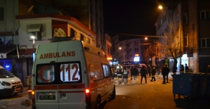 Lüleburgaz'da çıkan silahlı kavgada biri polis memuru 2 kişi yaralandı