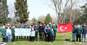 Kocaeli'de polislere sürprizli 'özel' kutlama