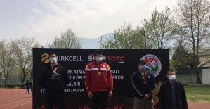 Osmangazi Belediyesi atleti gümüşü kaptı