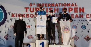 Pamukkaleli Kick Boksçular Antalya'da madalyaları topladı