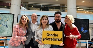 İstanbul'da TEGV yararına 'Sesim Resim' sergisi açıldı
