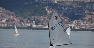 Kocaeli'de yelken yarışlarında ödül heyecanı