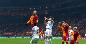 Türkiye derbiye kilitlendi! Galatasaray Trabzon’u ağırlıyor