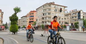 Gaziantep'te 'trafik güvenliğine' 6 bin reflektif yelek