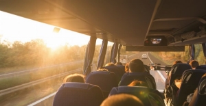 Turistler seyahatlerinde otobüse yöneldi