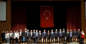 Cumhurbaşkanı Başdanışmanı Sertçelik, Kayseri Üniversitesi'nde konferans verdi