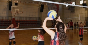 İzmir Çiğli'de 'Yaz Spor' heyecanı